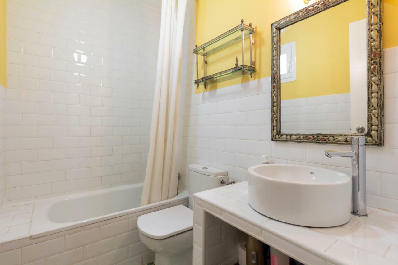 For You Rentals Universidad Apartment Temporal Est8 Madrid Luaran gambar