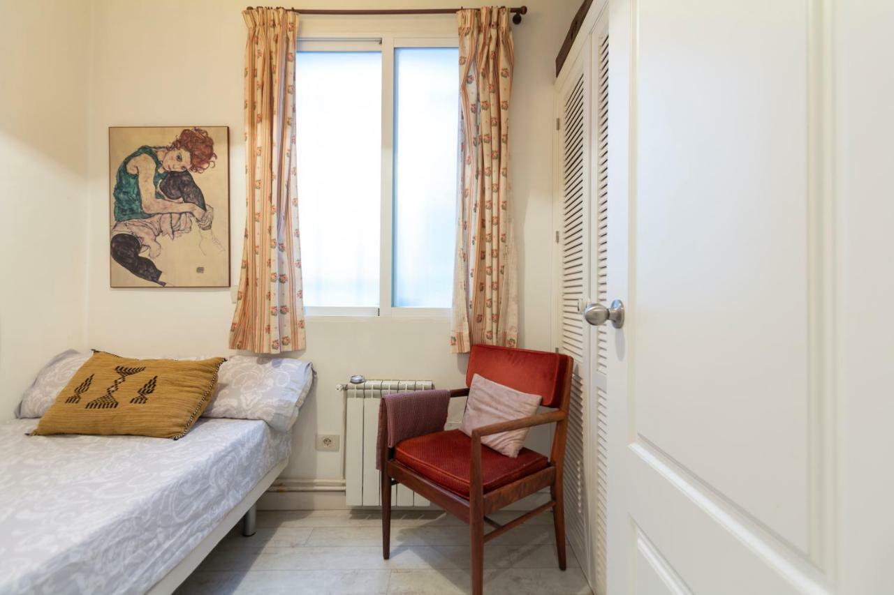 For You Rentals Universidad Apartment Temporal Est8 Madrid Luaran gambar