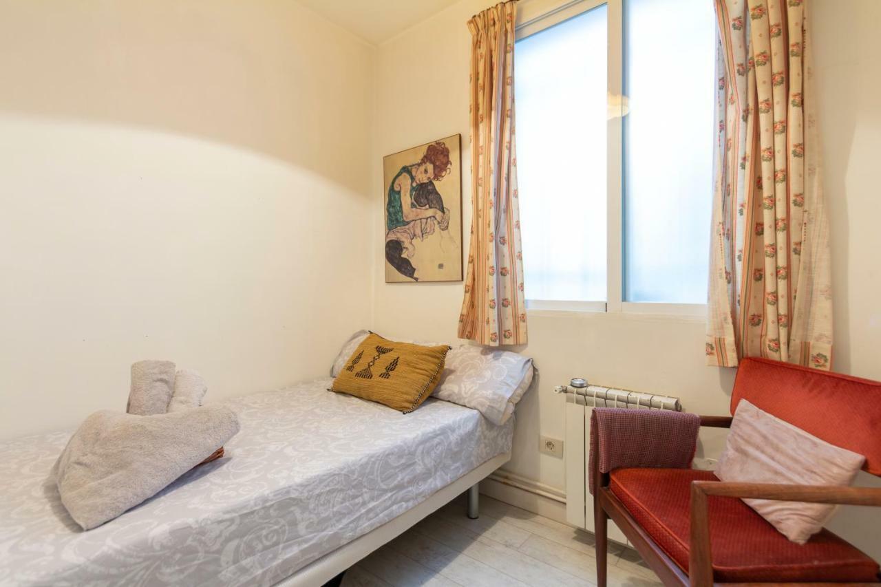 For You Rentals Universidad Apartment Temporal Est8 Madrid Luaran gambar